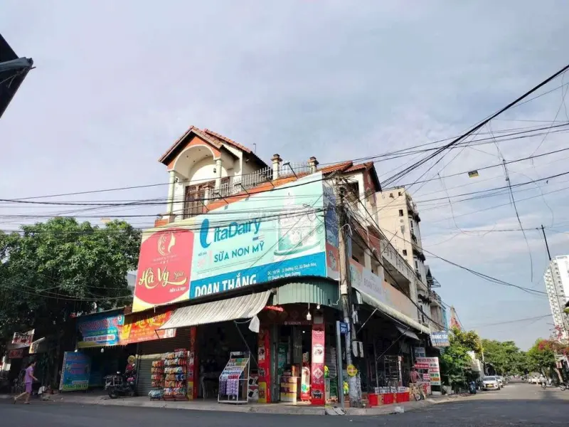 Bán Nhà Góc 2 Mặt Tiền Chợ..hoàn Công..bình Hòa Thuận An