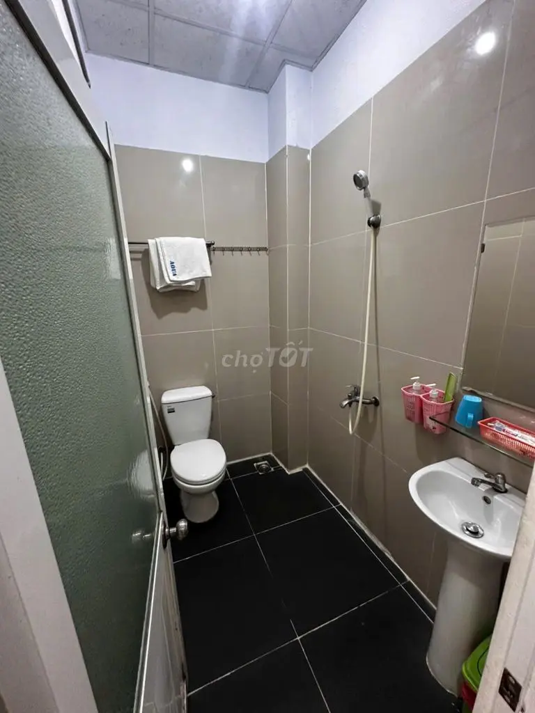 Cho Thuê Khách Sạn 36 Phòng Mt P Linh Trung Thủ Đức