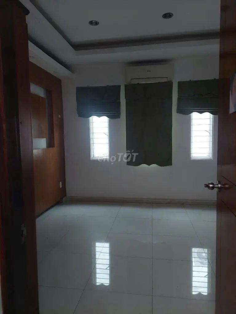 Nhà Đẹp Mt Kinh Doanh Khu Tên Lửa 4X20,3.5 Tấm