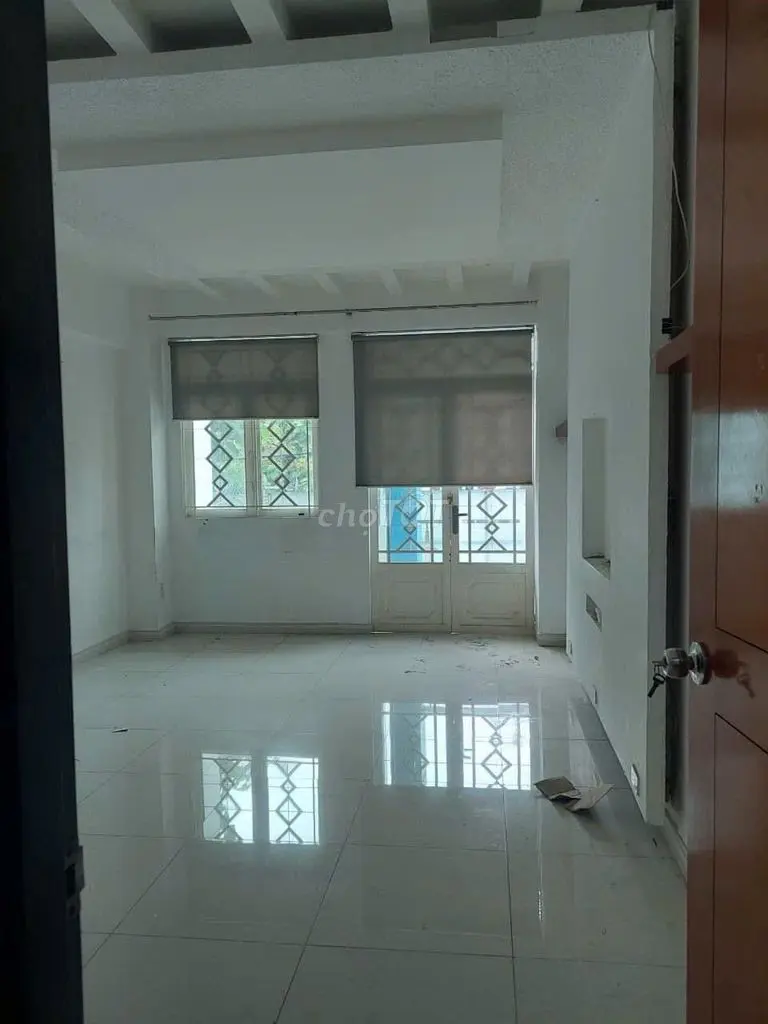 Nhà Đẹp Mt Kinh Doanh Khu Tên Lửa 4X20,3.5 Tấm