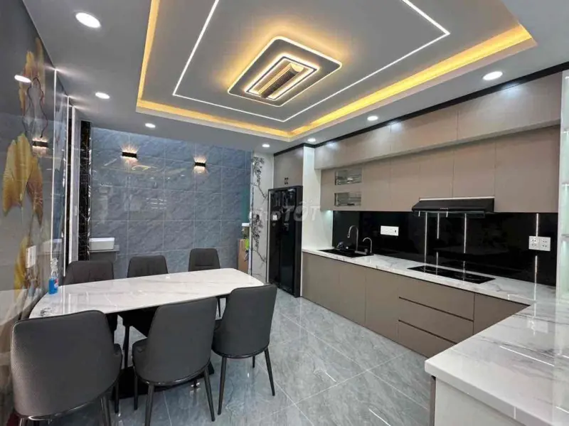 Bán Nhà 1 Trệt 4 Lầu Tân Thới Nhất 1-Q12 :4 X 16M Gầnnhà Thờ Lạc Quan