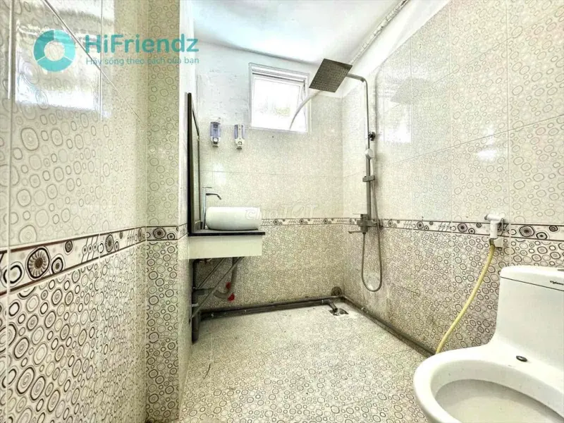 Phòng Ngủ Tách Bếp Giá Rẻ Nằm Gần Vòng Xoay Trung Sơn