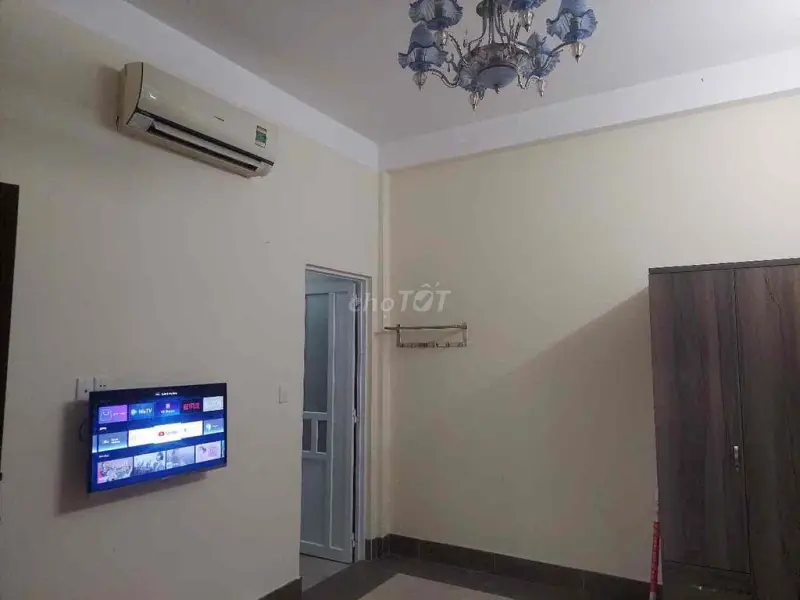 Phòng Như Hình , Ban Công Lớn , Đường Cmt8 Chỉ 5,2 Tr