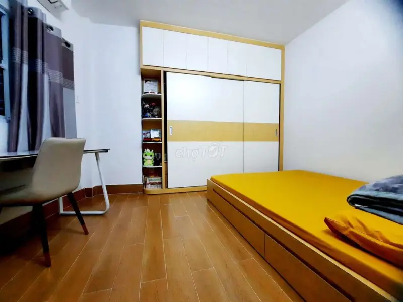 Bán Nhà Riêng 2 Tầng, Dtsd 70M2 3Pn, 2Vs, Đủ Nội Thất