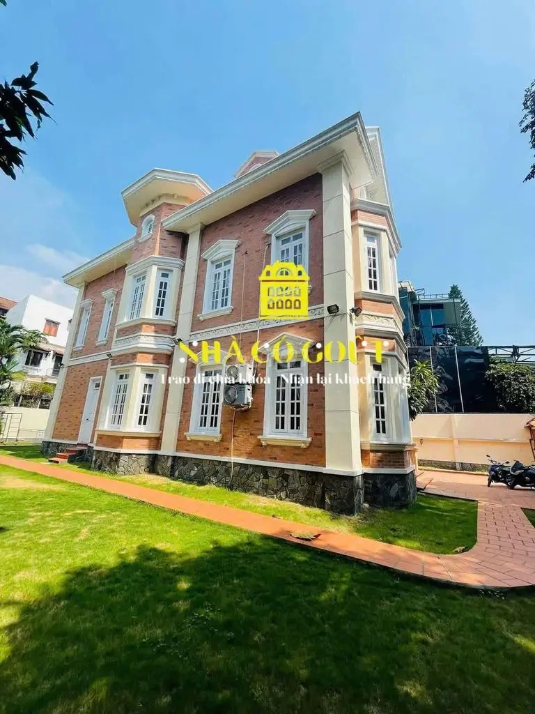 Bán Siêu Biệt Thự Thảo Điền 725M2