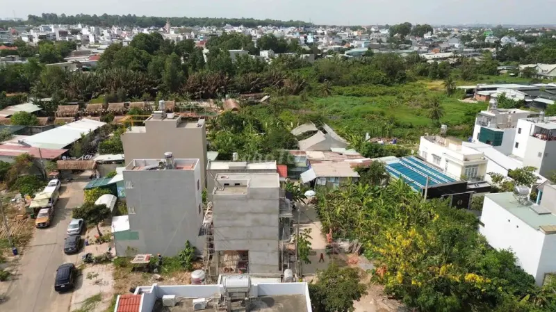 Tôi Chủ Bán 1 Lô Kdc Đối Diện Vinhome Giá 3,1T. Có Bớt Lộc