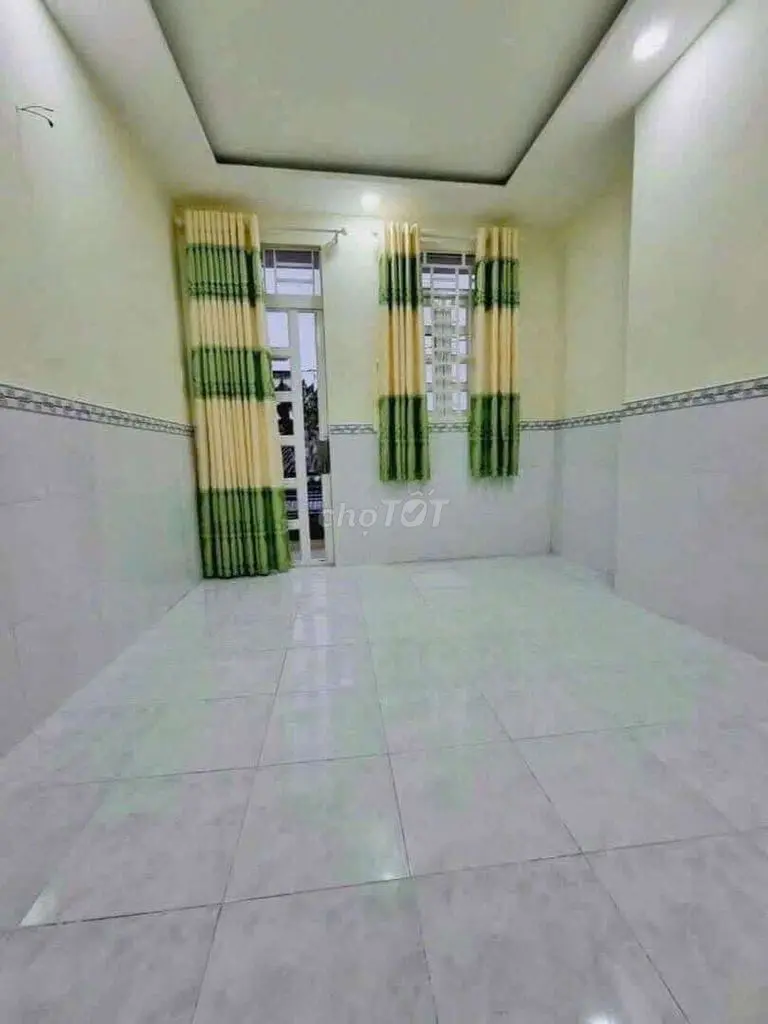 Bán Nhà Sổ Hồng Riềng