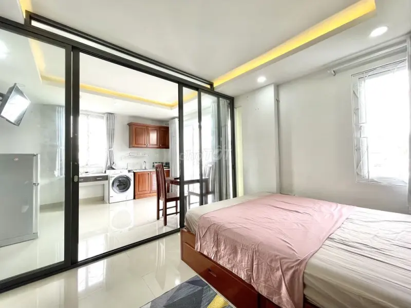 Căn Hộ Ban Công Bờ Kè Hoàng Sa - Gần Cv Lê Thị Riêng