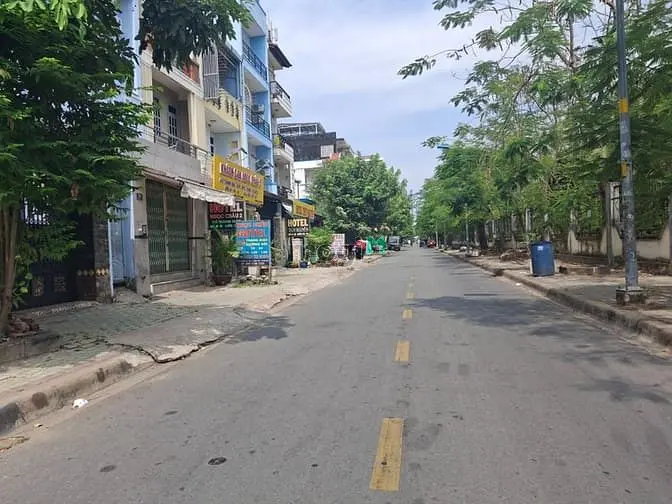 Bán Lô Đất 105M2 Mặt Tiền Đường D1 Phường Hiệp Phú Ngay Chung Cư C3