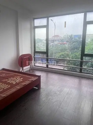Bán Nhà Mặt Phố Phân Lô Thạch Bàn – Vị Trí Kinh Doanh Vàng – Đường