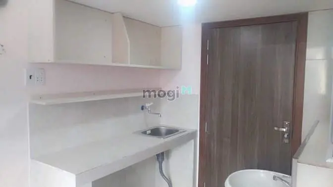 Phòng Trọ Có Gác 18M² Gần Cộng Hòa Tân Bình Thoáng Mát, Có Thang Máy