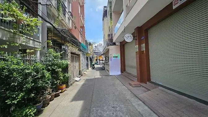 Cho Thuê Nhà Hxh Cách Mạng Tháng 8, Q3, 250M2 Trống Suốt Siêu Rộng