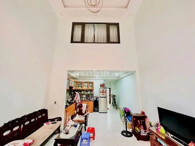 Nhà Xe Tải Đậu Cửa - Nhà 1/Dương Thị Mười Tân Thới Hiệp 02 Q12 L