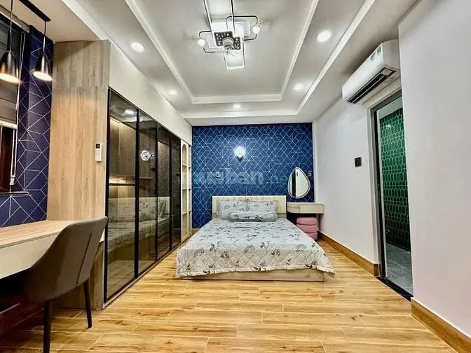 Bán Gấp Nhà 5X18M, 3 Tầng, Đường Phạm Văn Bạch, 7 Tỉ 800Tr