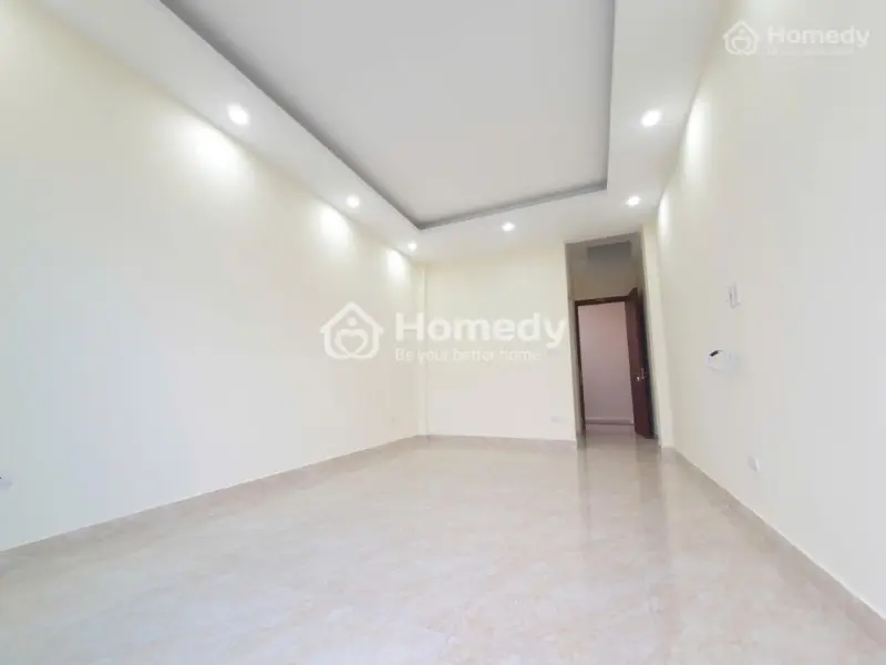 Bán Nhà Đẹp Hoàng Mai - Sổ Phân Lô - Ngõ Nông Gần Phố