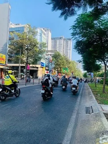 Tòa Nhà 2 Mặt Tiền – Đối Diện Nhà Thi Đấu Phú Thọ, Quận 10 Hầm 7 Tầng