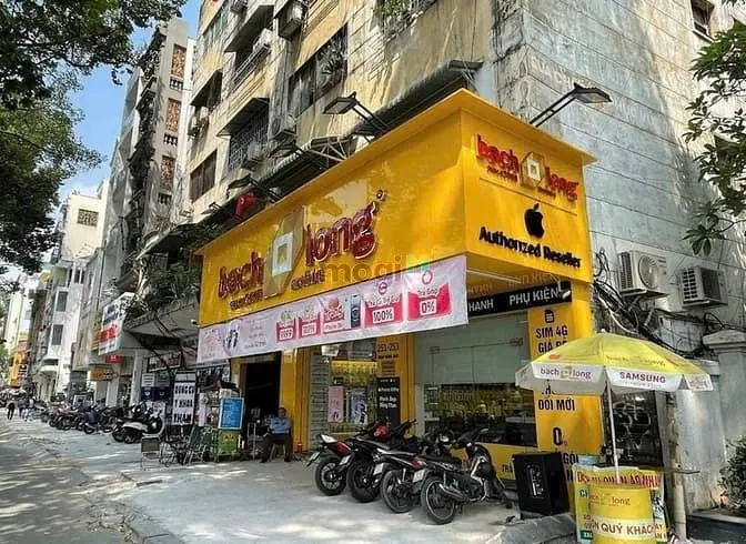 Cho Thuê Cafe Mt Trần Hưng Đạo, Q1. Dt: 7X17M, Kc: Trệt Lửng. Gía: 80T