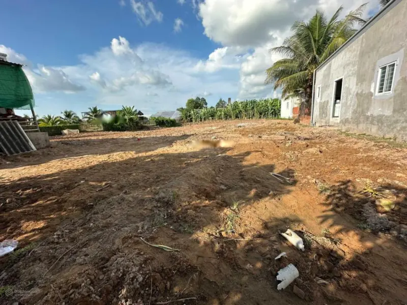 Chuyển Nhượng Mảnh Đất 2 M2, Mặt Tiền 10M Tại Huyện Châu Thành - An Giang, Giá 3 Tỷ