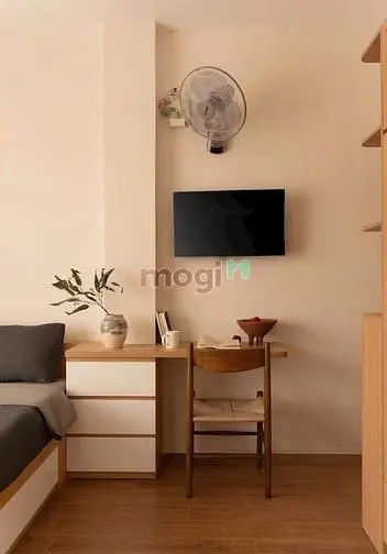 Studio Ban Công Máy Giặt Riêng Full Nội Thất Mới Ngay Ngã Ba Hoà Hưng