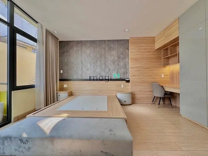 Căn Hộ Full Nội Thất Mới Rộng Thoáng Trần Hưng Đạo Gần Chợ Bến Thành