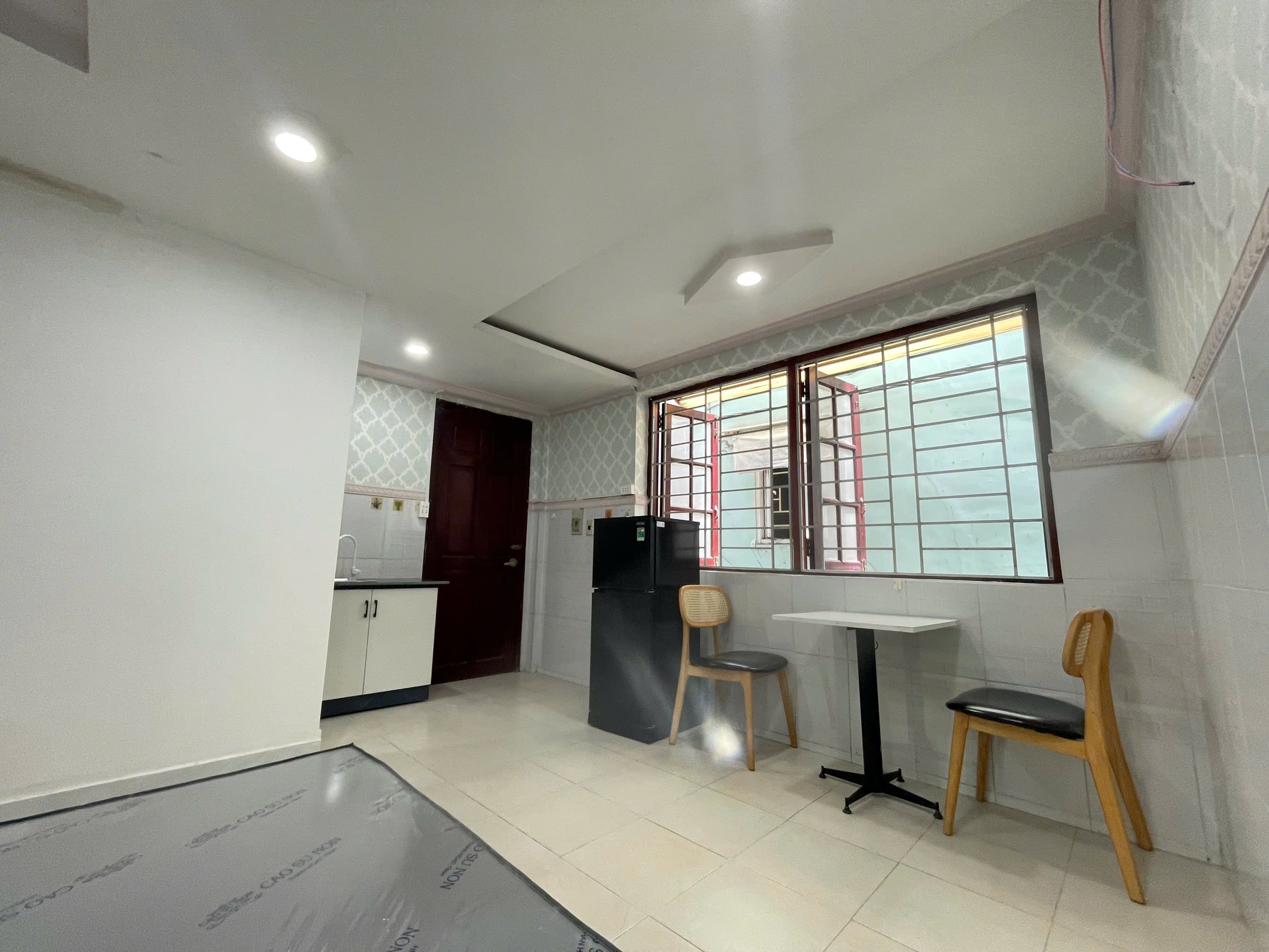 Chính chủ cho thuê phòng studio full nội thất - đường Lê Quang Định, P14, Bình Thạnh.