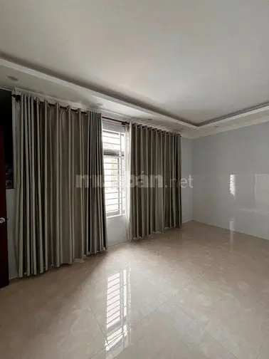 Iảm Sâu Phòng 3.500.000 Còn 2.600.000 Tìm 1 Nữ Thuê Tại Ngã6 Tdm
