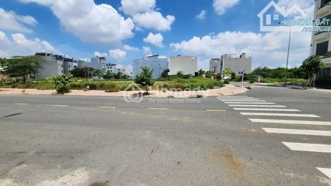 Đất Nền Dân Cư Hiện Hữu Phú Hồng Thịnh 8 Ngay Đt743 Gần Vincom Dĩ An 75M2 Sổ Riêng Chỉ 3Tỷ Gọi Em
