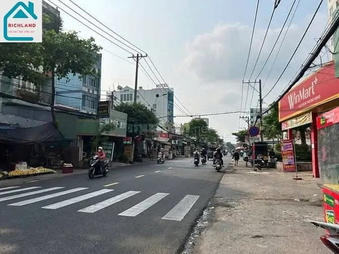 Cho Thuê Nhà Căn Góc 2Mt: Thạch Lam - Bình Long, Quận Tân Phú_Dt:12X16