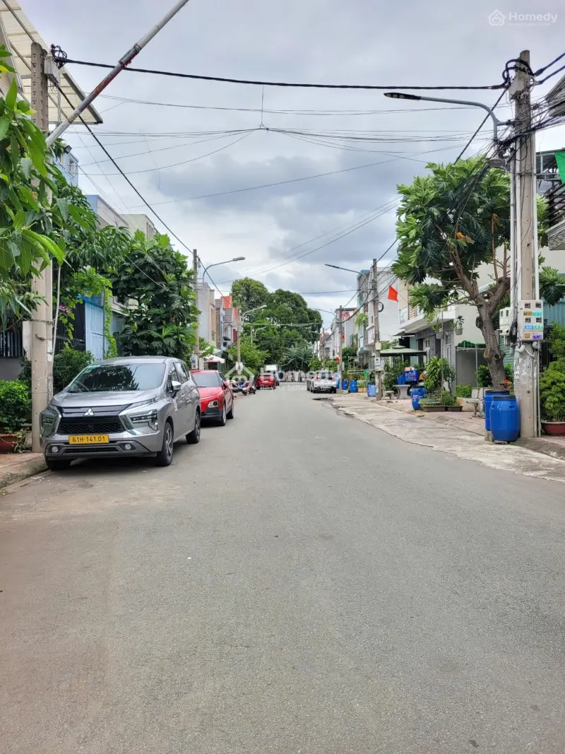Bán Nhà Cấp 4 Gác Lửng Ngay Sân Vận Động Đông Hòa P.đông Hòa Tp.dĩ An Dt: 73,8M2
