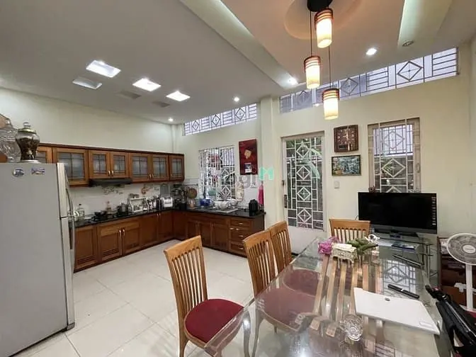 Siêu Phẩm Mặt Tiền Tạ Quang Bửu – Diện Tích Lớn 120M²