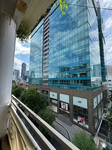 Cho Thuê Mặt Bằng 67M2 Mặt Tiền Lý Tự Trọng Đối Diện Vincom Đồng Khởi