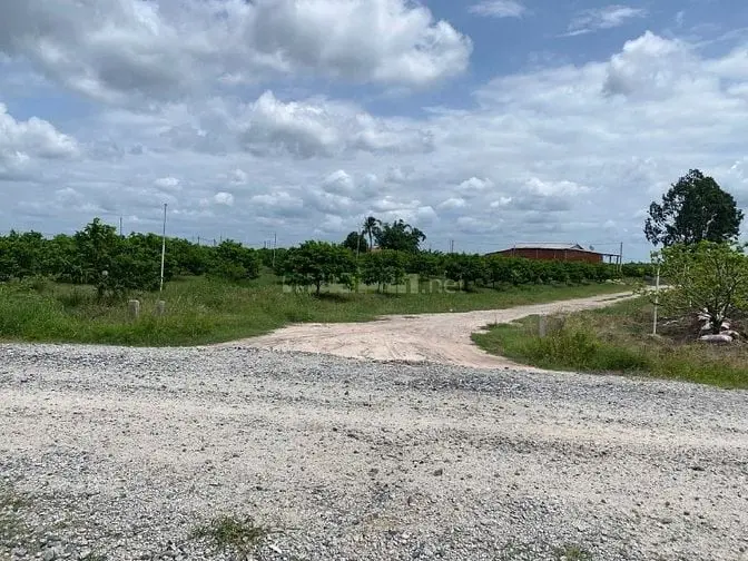 Cần Bán Đất Dt 1000M2 - View Núi Bà-Đường Xe Hơi Thông Thoáng - Sổ Riê