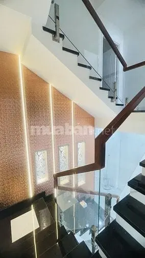 Hẻm Xe Tải 100M2(5X20M) 4 Tầng Btct Nhà Đẹp Lạc Long Quân, Tân Bình