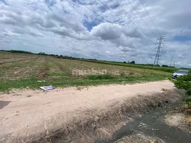Cần Bán Đất Dt 1000M2 - View Núi Bà-Đường Xe Hơi Thông Thoáng - Sổ Riê
