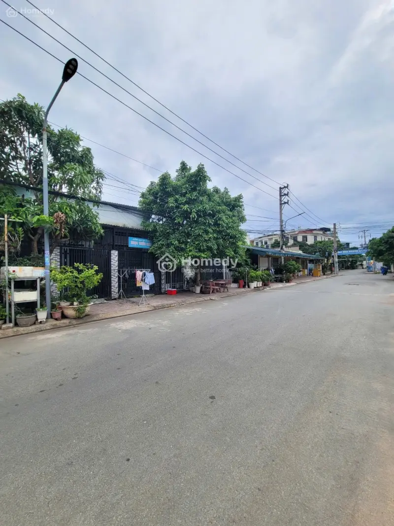Bán Nhà Cấp 4 Gác Lửng Ngay Sân Vận Động Đông Hòa P.đông Hòa Tp.dĩ An Dt: 73,8M2