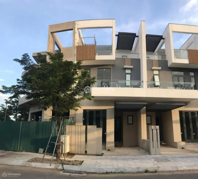Bán Nhà 3 Tầng Mới Xây. Giá 5.8X Tỷ Tl. Đường Hoàng Quốc Việt. Thành Phố Huế