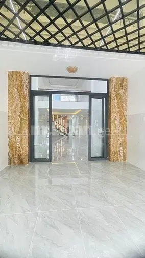 Hẻm Xe Tải 100M2(5X20M) 4 Tầng Btct Nhà Đẹp Lạc Long Quân, Tân Bình