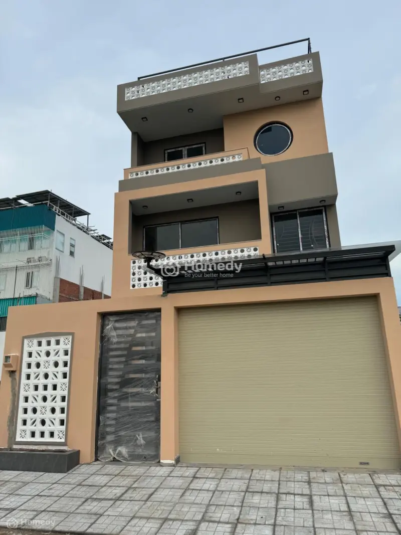 Cho Thuê Nhà 1 Trệt 2 Lầu (7X18,5M) Mặt Tiền Đường 82
