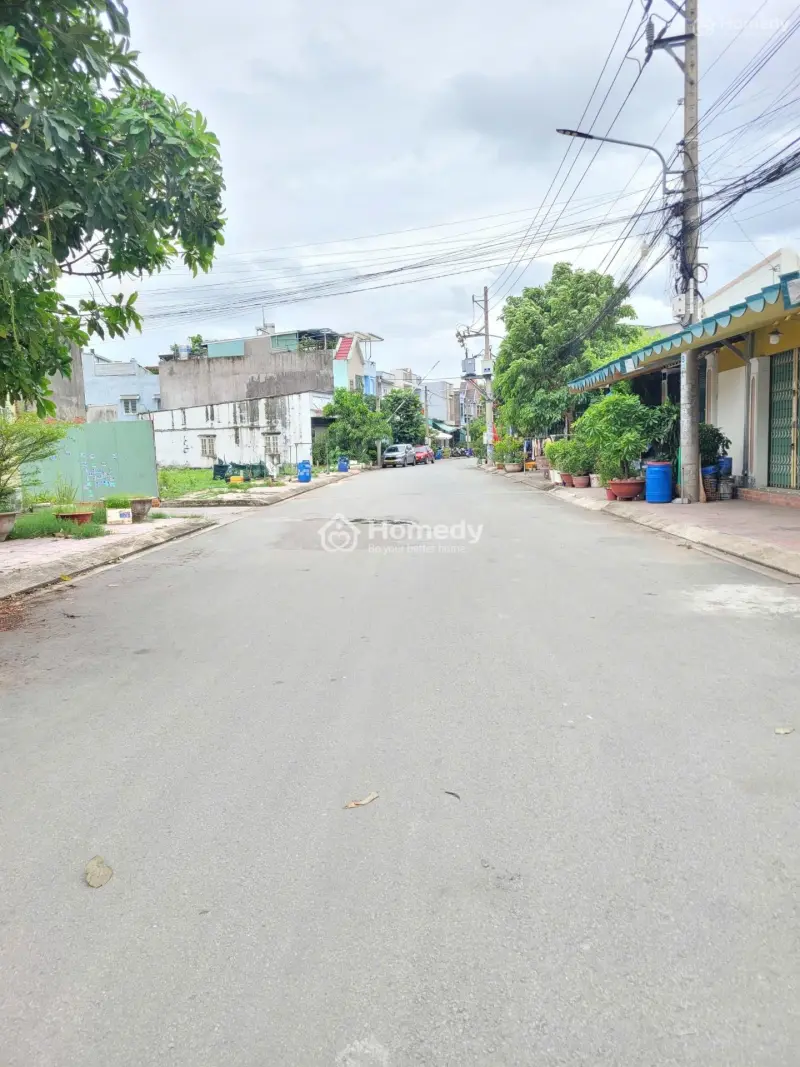Bán Nhà Cấp 4 Gác Lửng Ngay Sân Vận Động Đông Hòa P.đông Hòa Tp.dĩ An Dt: 73,8M2