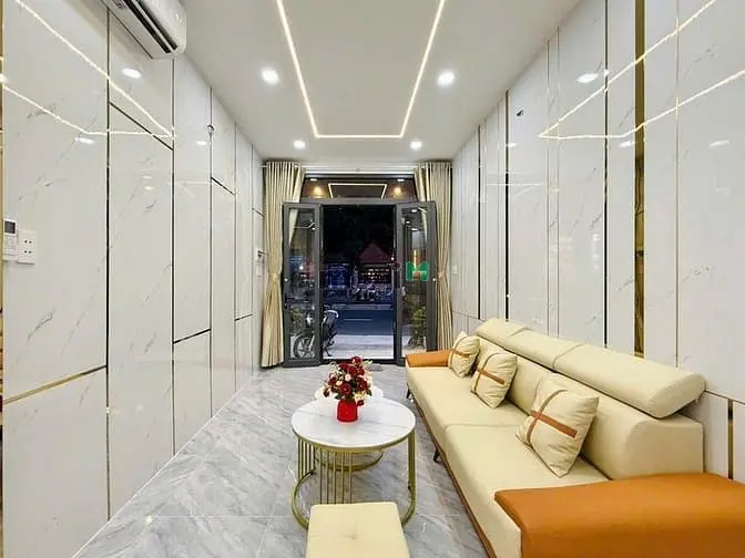 Bán Nhà Mặt Tiền Quang Trung, P.10, 3,3 Nở Hậu 8,3 X 11, Giá 8.2 Tỷ Tl