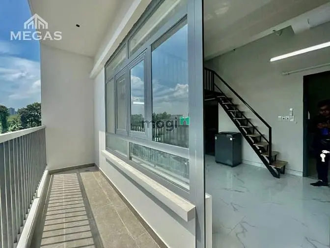 Căn Hộ Có Gác Full Nội Thất Ban Công Ngay Phạm Văn Đồng - Sát Gigamall
