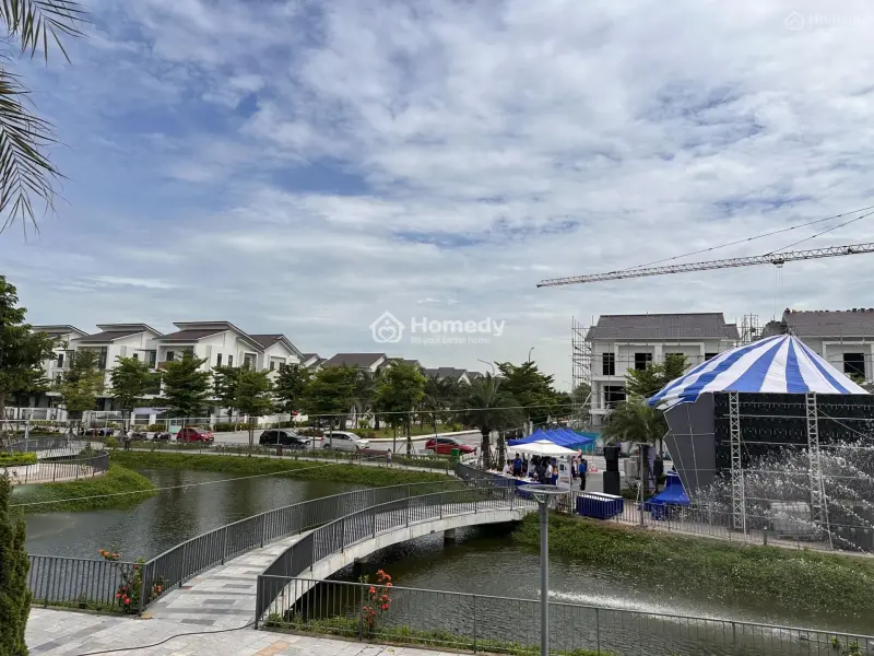 Biệt Thự Sát Hà Nội, Sát Ga Trung Mầu, Mô Hình Tod Đầu Tiên