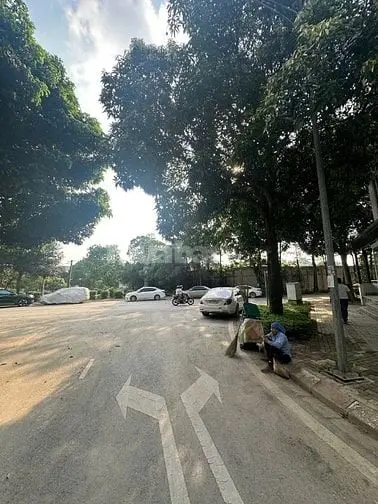 Mình Chính Chủ Cho Thuê Biệt Thự Lô Góc,Thang Máy,Tại Xuân Phương,Ntl
