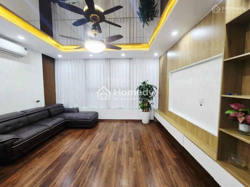 Bán Nhà Văn La - Hà Đông, Thang Máy, 36M2, 10.X Tỷ