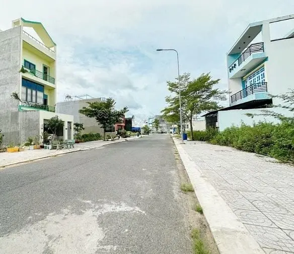 Chủ Gửi Thanh Lý 2 Lô Đất Gần Bình Chánh, Đường Nguyễn Hữu Trí