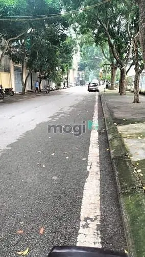 Cạnh Hồ, Tây Trà - Hoàng Mai 84M2 1 Tầng - Vỉa Hè Rộng - Kinh Doanh