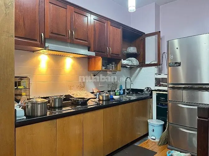 Chính Chủ Bán Nhà Mặt Phố ,Tiện Kinh Doanh , Giá Đẹp Hợp Lí Rất Hiếm