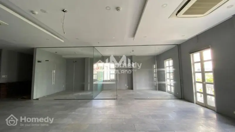 Cho Thuê Văn Phòng 200M² Gần Trung Tâm, Không Gian Rộng Thoáng