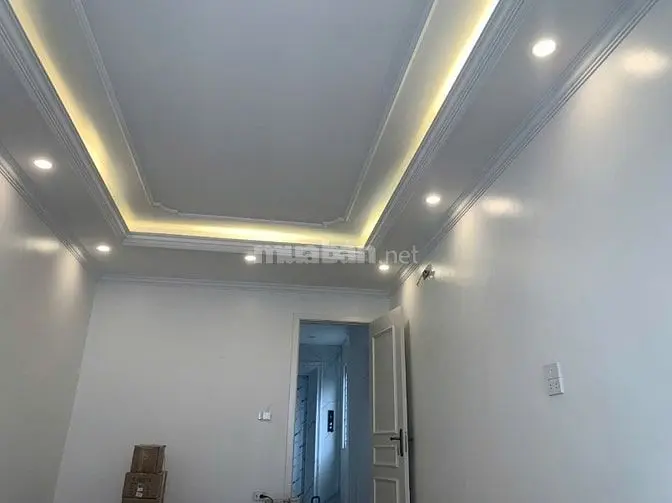 Nhà Xây Mới Phố Yên Lạc - Hai Bà Trưng, 45M2, 5T, Thang Máy, Kinh Doan