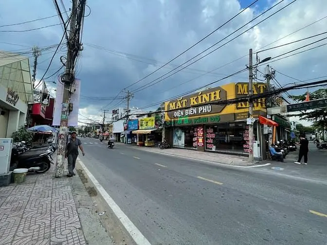 Bán Nhà C4 Tiện Xây Mới Ngay Vincom Lê Văn Việt 8X20